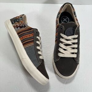 Inkkas Cusco Low Top Gray Southwestern Aztec Print Lace Up Shoes Women 10 Men 8